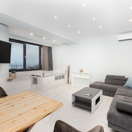 Sea & City Luxury Suite Thessaloniki Exterior foto