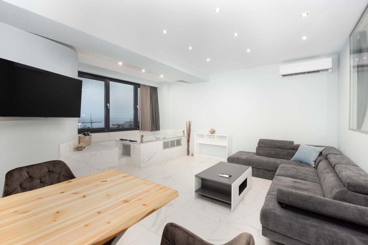 Sea & City Luxury Suite Thessaloniki Exterior foto