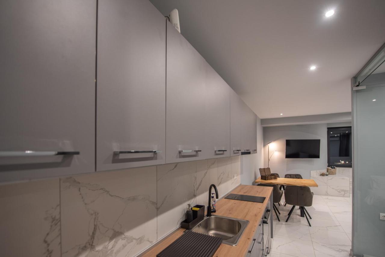 Sea & City Luxury Suite Thessaloniki Exterior foto
