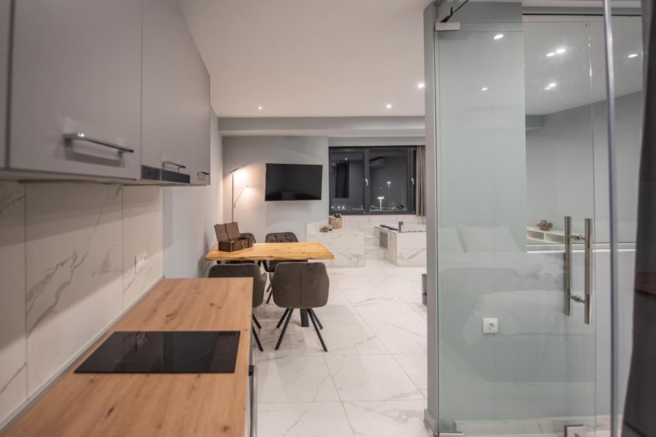 Sea & City Luxury Suite Thessaloniki Exterior foto