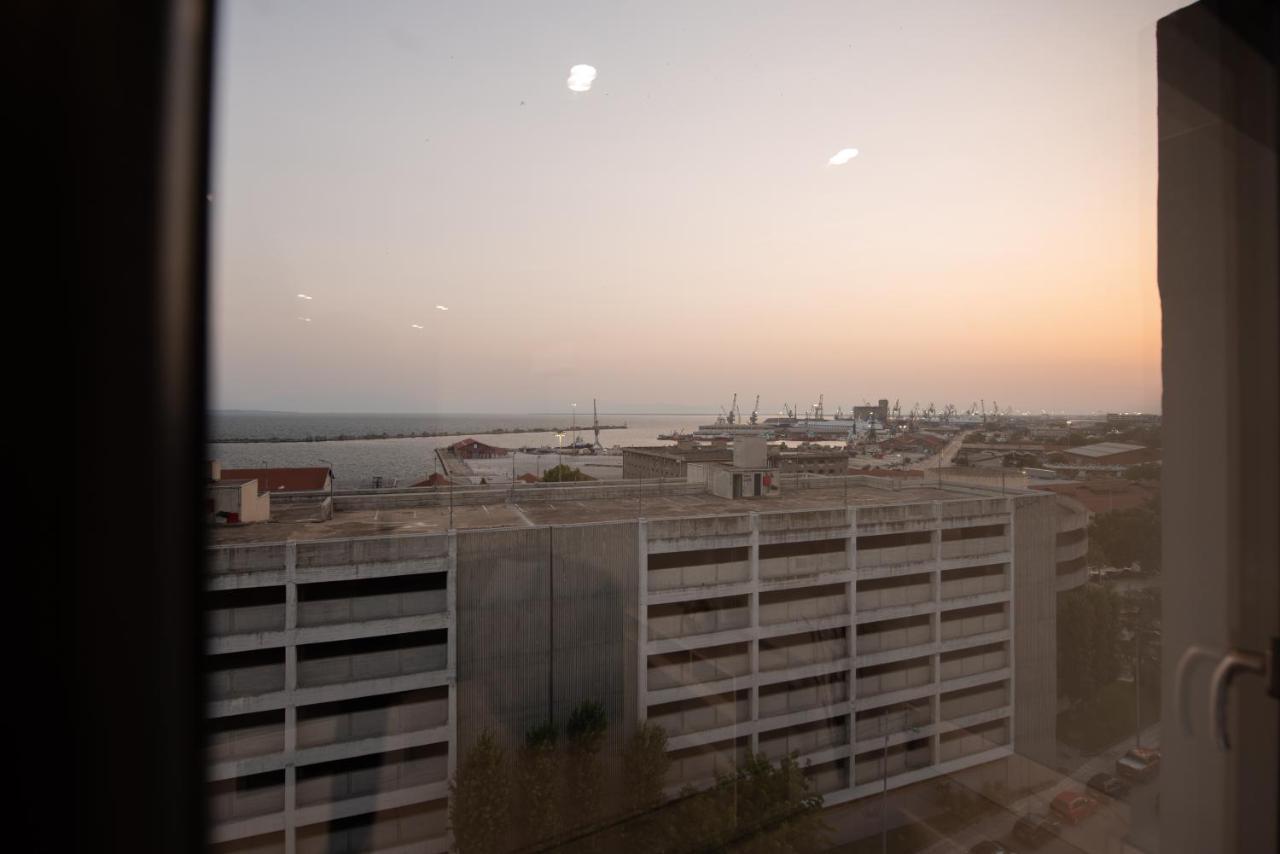 Sea & City Luxury Suite Thessaloniki Exterior foto